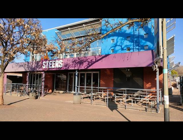 RETAIL PROPERTY TO RENT IN DIE BULT